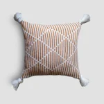 کوسن لیان رنگ دارچینی